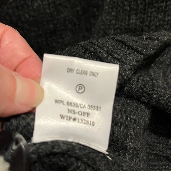 Woolrich Black and deep Red Fair Isle Med Cardigan with Sheep Design EX guc - Picture 10 of 11